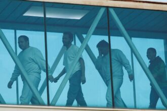 venezuelanos-deportados-devem-estar-detidos-em-el-salvador,-diz-onu