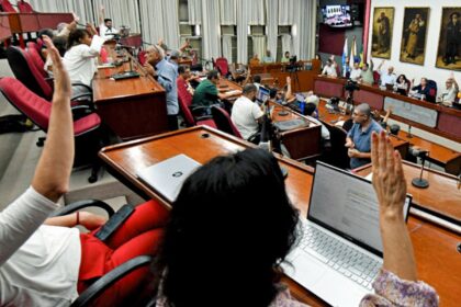 uerj-revoga-titulo-honoris-causa-concedido-ao-ex-presidente-medici