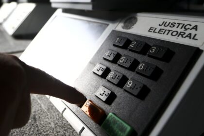 carmen-lucia-pede-que-eleitor-regularize-titulo-ate-19-de-maio
