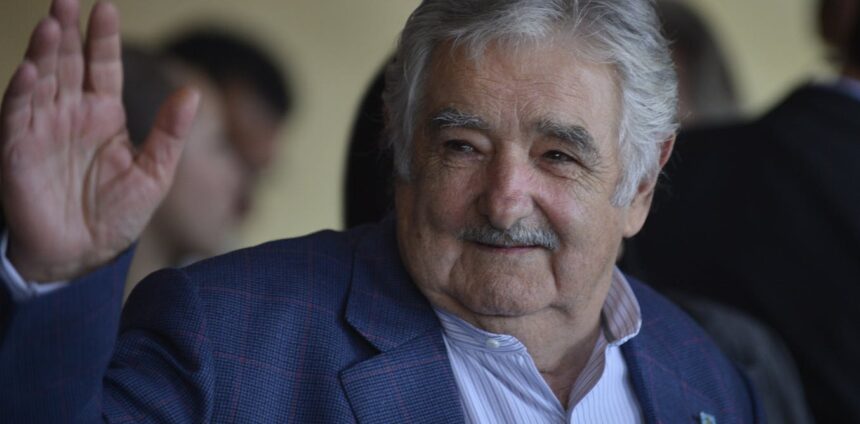 mujica:-esperanca-politica-e-construcao-coletiva