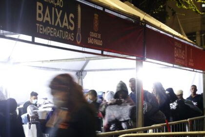 com-o-frio,-sp-aciona-operacao-para-pessoas-em-situacao-de-rua