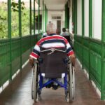 na-velhice,-dependencia-funcional-aumenta-isolamento-social-e-afeta-a-saude-mental