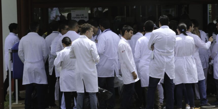 revalida-2025: prazo-para-contestar-notas-provisorias-termina-hoje