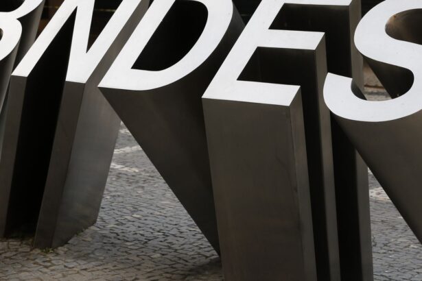 bndes-lucra-r$-5,6-bi-no-primeiro-trimestre-de-2025,-alta-de-7,3%