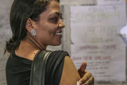 df-amplia-vacinacao-contra-gripe-para-populacao-acima-de-6-meses