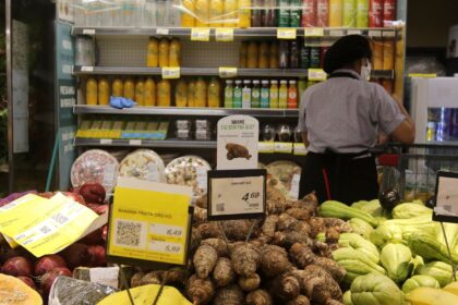 contratos-de-trabalho-por-hora-em-supermercados-aumentam-precarizacao