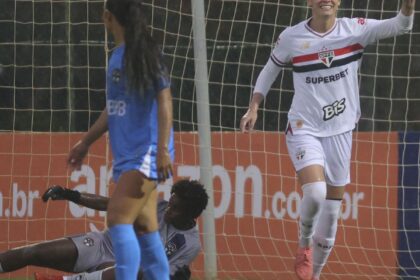 sao-paulo-goleia-para-assumir-3a-colocacao-do-brasileiro-feminino