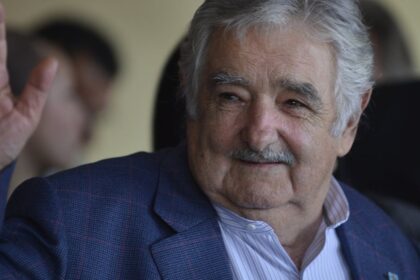 mujica:-esperanca-politica-e-construcao-coletiva