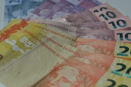 empresas-procuraram-menos-credito-em-marco