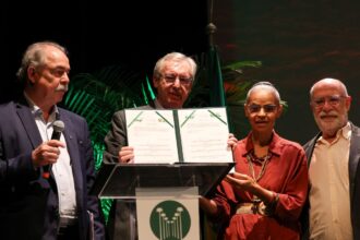 marina-diz-que-licenciamento-ambiental-sofreu-“golpe-de-morte”