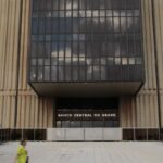mercado-melhora-expectativa-sobre-economia-com-pib-a-2,14%