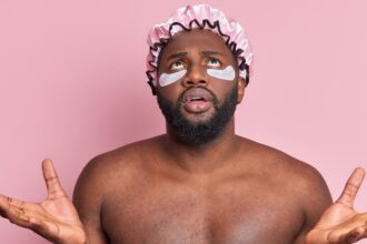 e-melhor-tomar-banho-de-manha-ou-a-noite?-veja-o-que-diz-uma-microbiologista