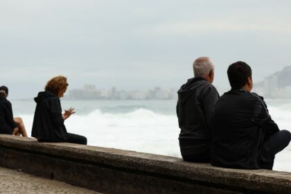 frente-fria-se-aproxima-do-rio-e-pode-provocar-fortes-rajadas-de-vento
