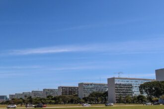 senado-aprova-reajuste-salarial-de-servidores-federais