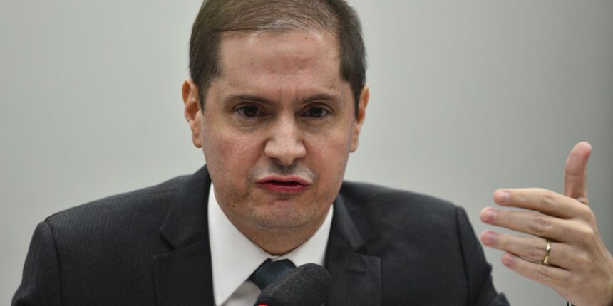 ex-agu-confirma-ao-supremo-consulta-de-bolsonaro-para-reverter-urnas