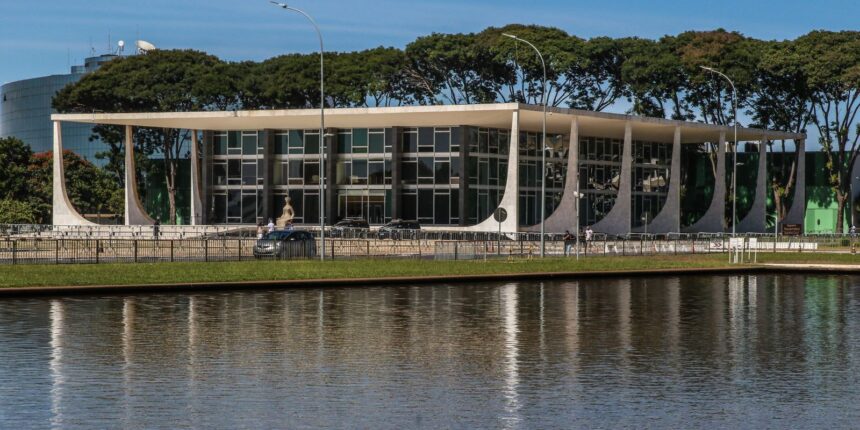 moraes-ouve-testemunhas-de-bolsonaro-na-acao-do-golpe