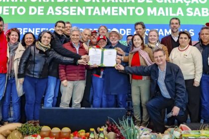 lula-cria-assentamento-da-reforma-agraria-no-parana