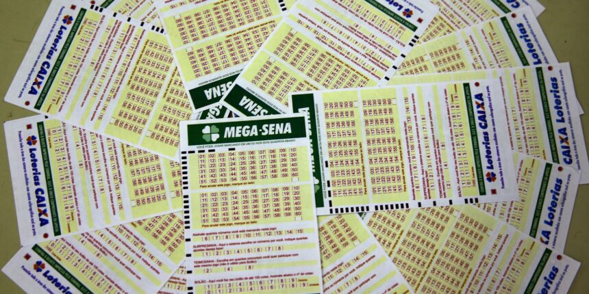 mega-sena-acumula-e-premio-vai-a-r$-45-milhoes