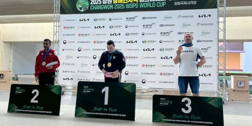 alexandro-basso-fatura-medalha-inedita-para-o-brasil-no-tiro-esportivo