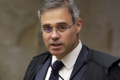 mendonca-retoma-voto-sobre-responsabilizacao-das-redes-sociais