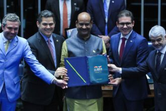 parlamentos-do-brics-criticam-acoes-protecionistas-no-comercio-mundial