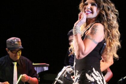 tv-brasil-e-radio-nacional-transmitem-show-de-elba-ramalho,-de-caruaru
