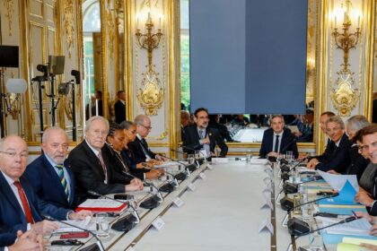 macron-pede-inclusao-de-clausulas-espelho-para-acordo-ue-mercosul