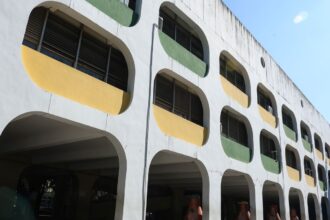 prefeitura-do-rio-tomba-14-cieps-por-importancia-historica