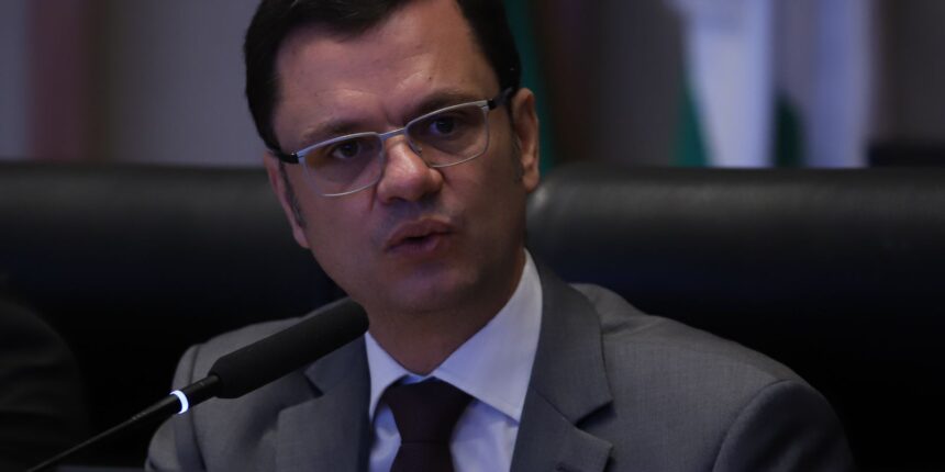 torres-admite-desconhecimento-tecnico-sobre-sistema-eleitoral