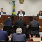 moraes-revoga-proibicao-de-reus-da-trama-golpista-de-manterem-contato