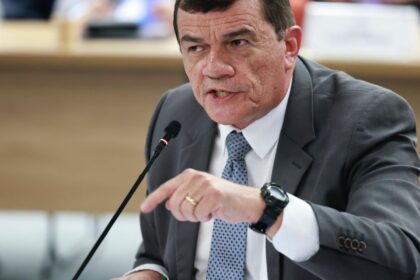 ex-ministro-diz-que-alertou-bolsonaro-sobre-gravidade-de-golpe