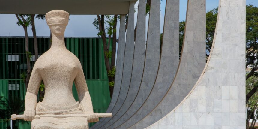 stf-suspende-julgamento-sobre-revisao-da-vida-toda