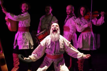 companhia-teatral-chilena-conta-historias-latinoamericanas-em-trilogia