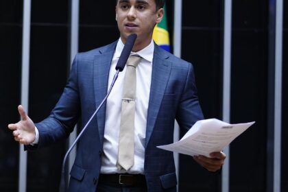 stj-mantem-condenacao-de-nikolas-por-transfobia-contra-duda-salabert