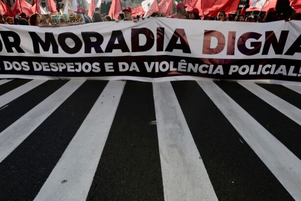 ato-protesta-contra-remocoes-e-pelo-direito-a-moradia-em-sao-paulo