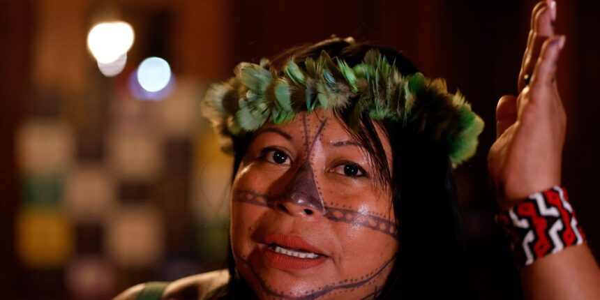 mercado-de-carbono-ameaca-vida-indigena,-diz-alessandra-munduruku