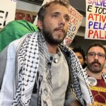 thiago-avila-chega-ao-brasil-e-e-recebido-por-grupo-pro-palestina