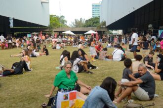 bienal-do-livro-tem-ingressos-esgotados-no-2o-dia-da-festa-literaria