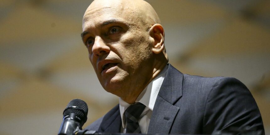 moraes-manda-google-informar-quem-publicou-minuta-do-golpe-na-internet