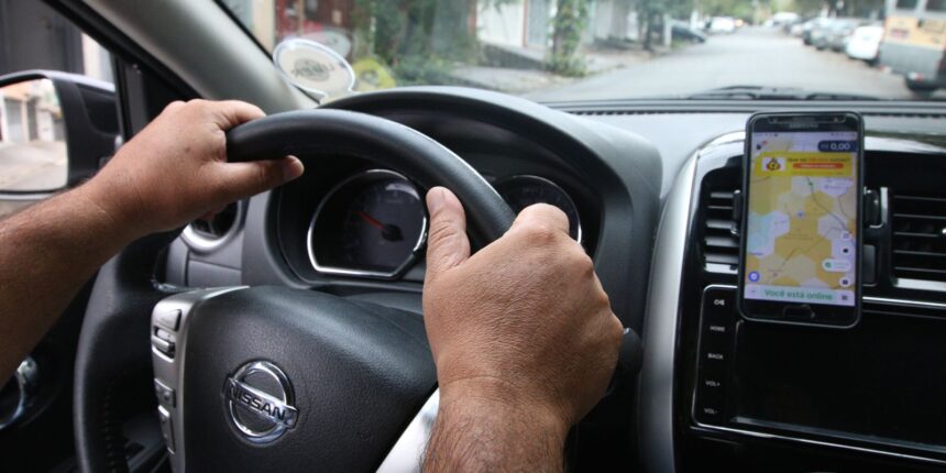 credito-consignado-clt-e-aprovado-e-inclui-motoristas-de-aplicativo
