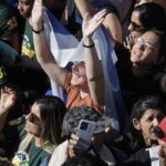 marcha-para-jesus-mantem-tom-politico-com-milhares-de-pessoas-em-sp