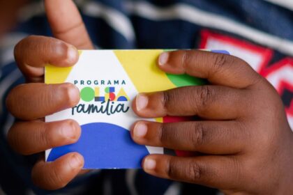caixa-paga-bolsa-familia-a-beneficiarios-com-nis-de-final-4