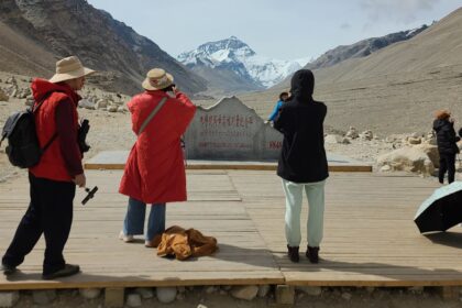 turismo-e-mudancas-climaticas-estao-transformando-a-rotina-e-a-paisagem-do-monte-everest
