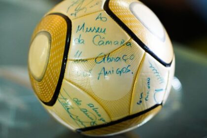 moraes-vota-por-condenar acusado-de-furtar-bola-autografada-por-neymar
