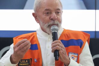 lula-lamenta-morte-de-oito-pessoas-em-queda-de-balao-em-santa-catarina