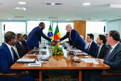 lula-e-presidente-do-benin-discutem-agricultura-e-conexao-aerea