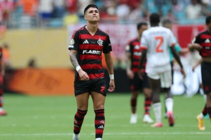 bayern-vence-flamengo-por-4-a-2-e-marca-encontro-com-o-psg