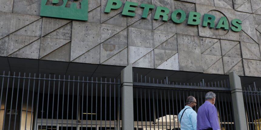 pf-vai-investigar-empresas-que-nao-repassam-reducao-dos-combustiveis