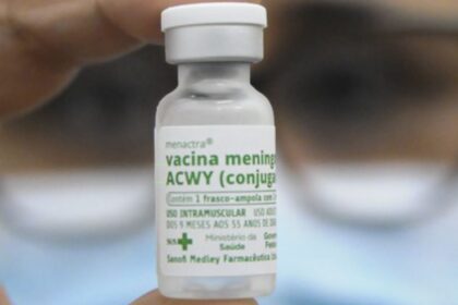meningite:-entenda-como-fica-vacinacao-com-acwy-apos-mudanca-nas-doses