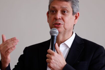 governo-defende-justica-tributaria-e-nao-alta-de-imposto,-diz-ministro